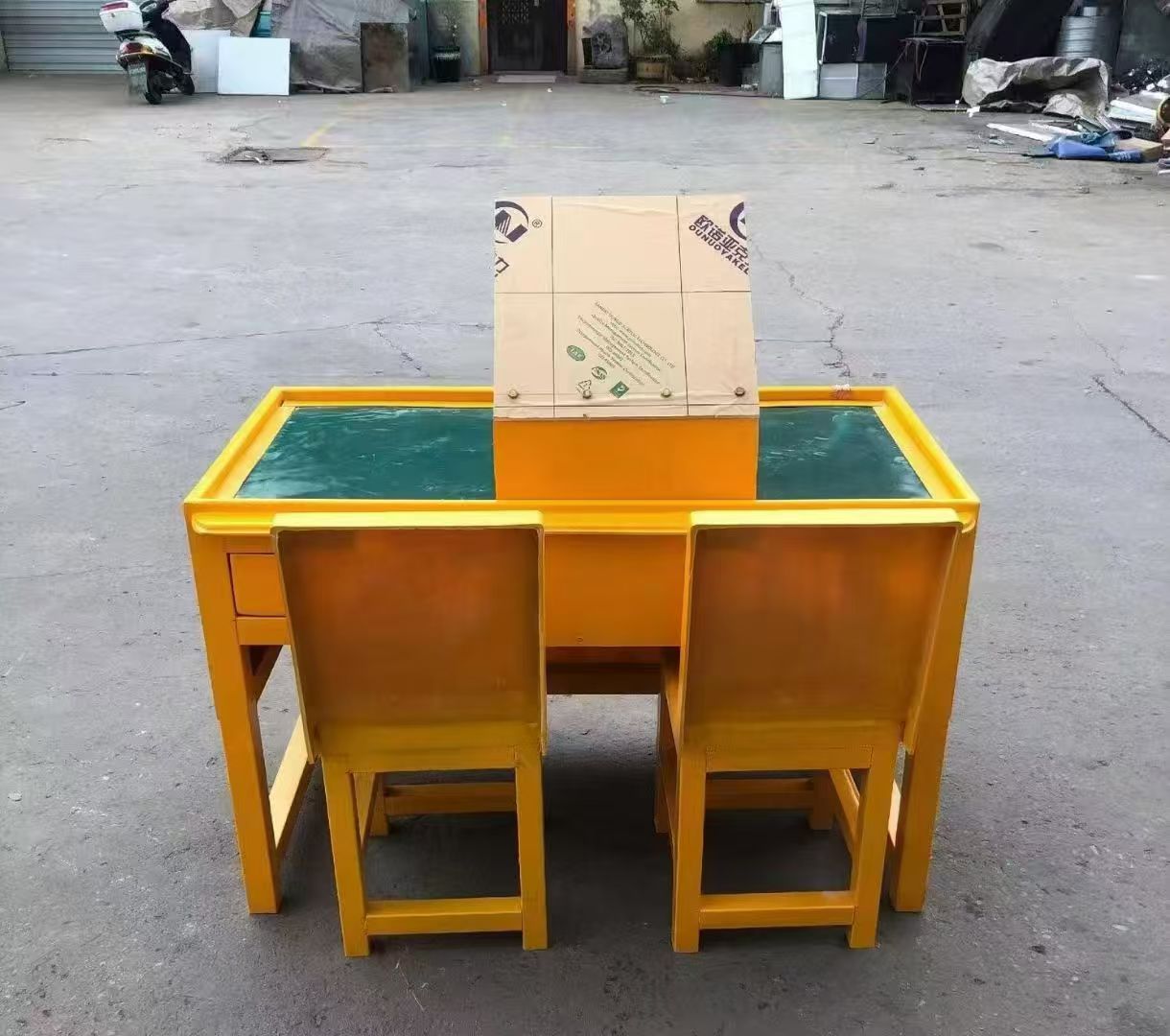 荔城防静电导通桌井下煤矿火工品发放桌：危险品流转的安全守护者